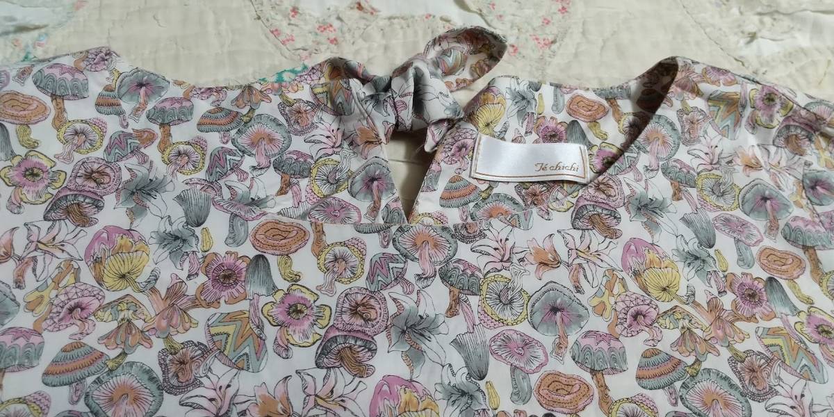 テチチ リバティ チャントレール柄 7分袖オーバーブラウス M LIBERTY 