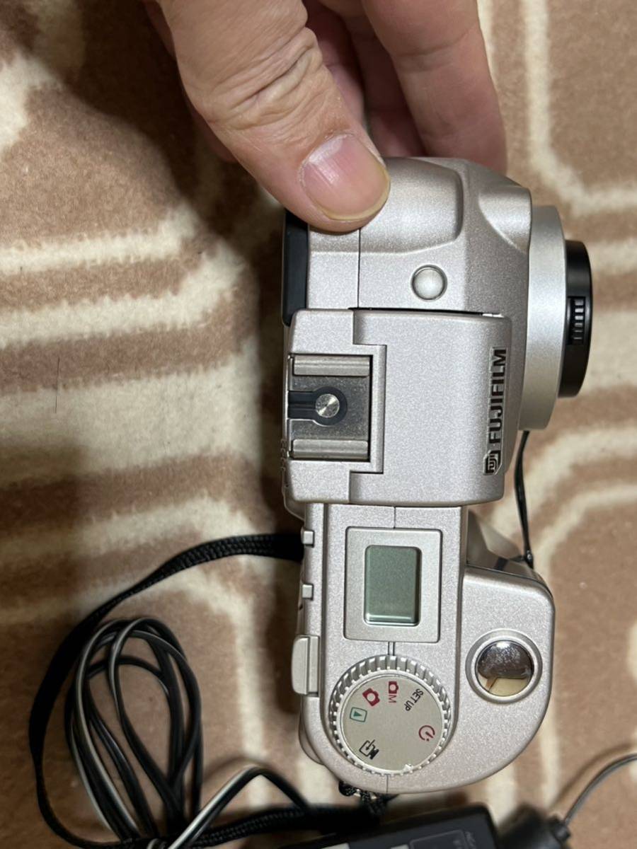 FinePix 2900Z 中古品　アダプター付き