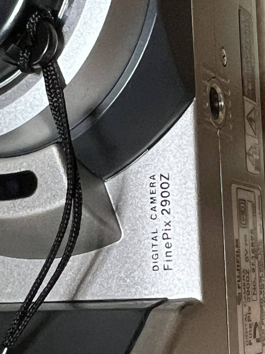 FinePix 2900Z 中古品　アダプター付き