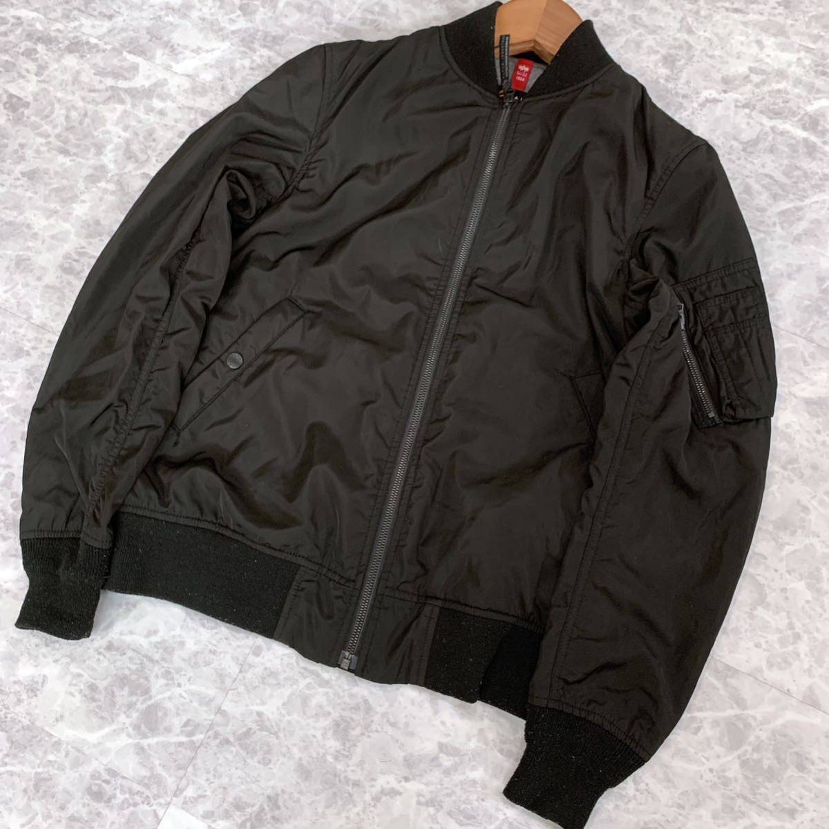 V ★ '人気モデル' ALPHA INDUSTRIES アルファインダストリーズ 高品質 MA-1 フライトジャケット / ジップアップ ブルゾン sizeM メンズ 