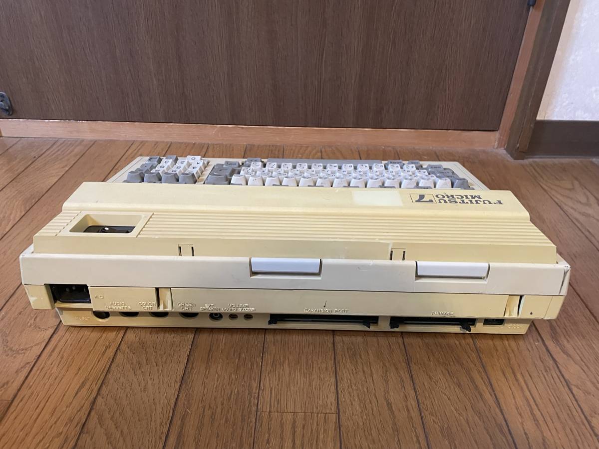 希少品&付属品大量富士通 FUJITSU FM-7 MICRO MB25010 旧型PC