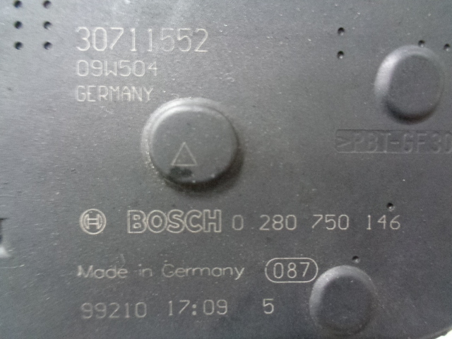 ボルボ　V70　2.5T　BB5254W 純正　スロットルボディ V70 ボルボ BB5254W ｽﾛｯﾄﾙ 70シリーズ 中古中古部品