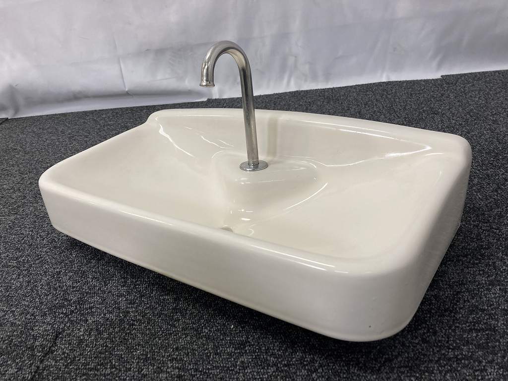 中古】TOTO 洋式 トイレ 便器 「517R」 タンク用の蓋(ふた) #SC1