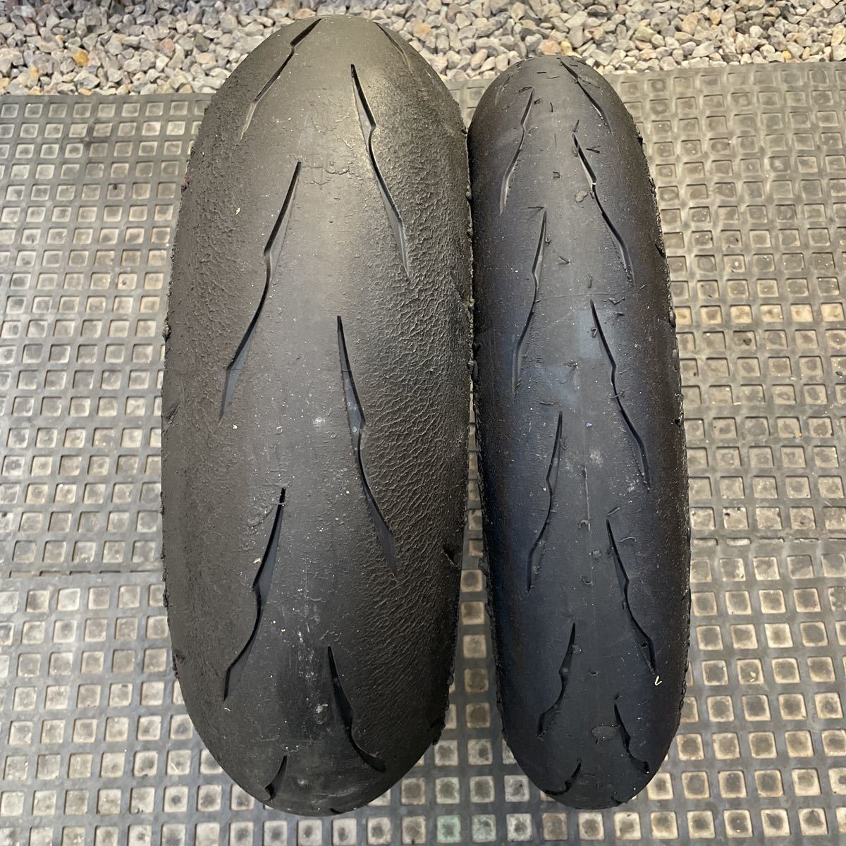 ブリジストン BATTLAX RACING R11 ST600 ② 【公式通販】