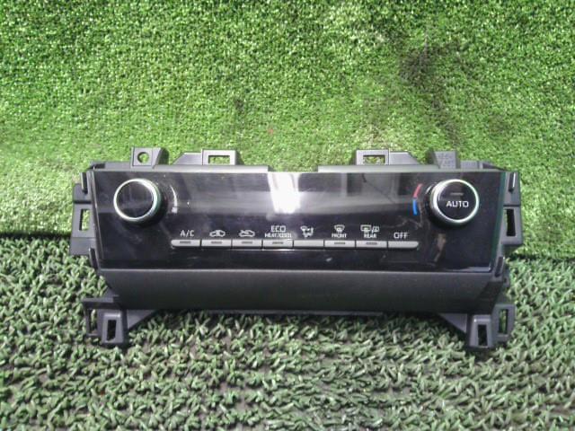 ヤリスクロス 5BA-MXPB10 A/Cスイッチパネル エアコンパネル 75K714 55900-52B40