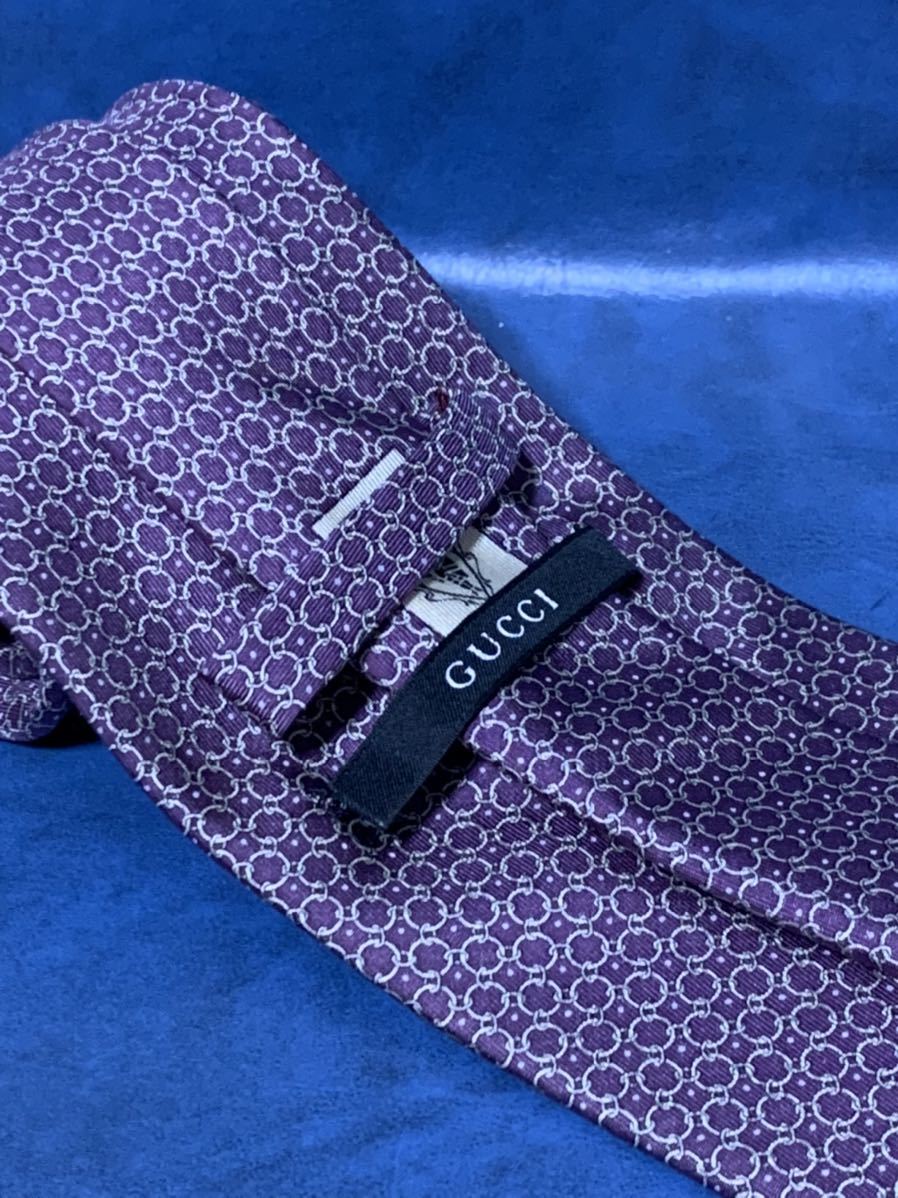 GUCCI ネクタイ 紋章柄 パープル GUCCI グッチ ネクタイ パープル系 柄 送料185円 ネクタイ GUCCI