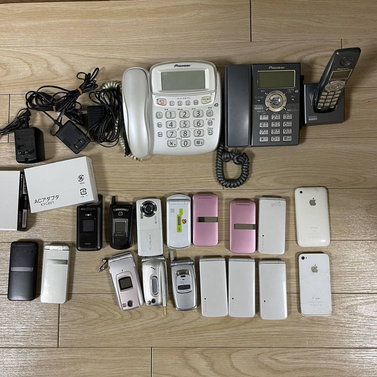 携帯電話大量セットまとめ売り iPhone、アイフォン、ガラケー、スマホ