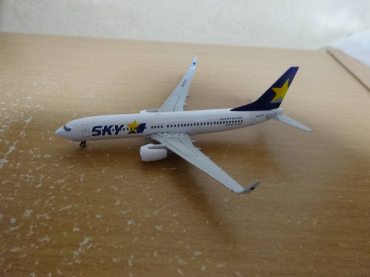 【高品質，100%新品】 1/400　ジェミニ　スカイマーク　737-800