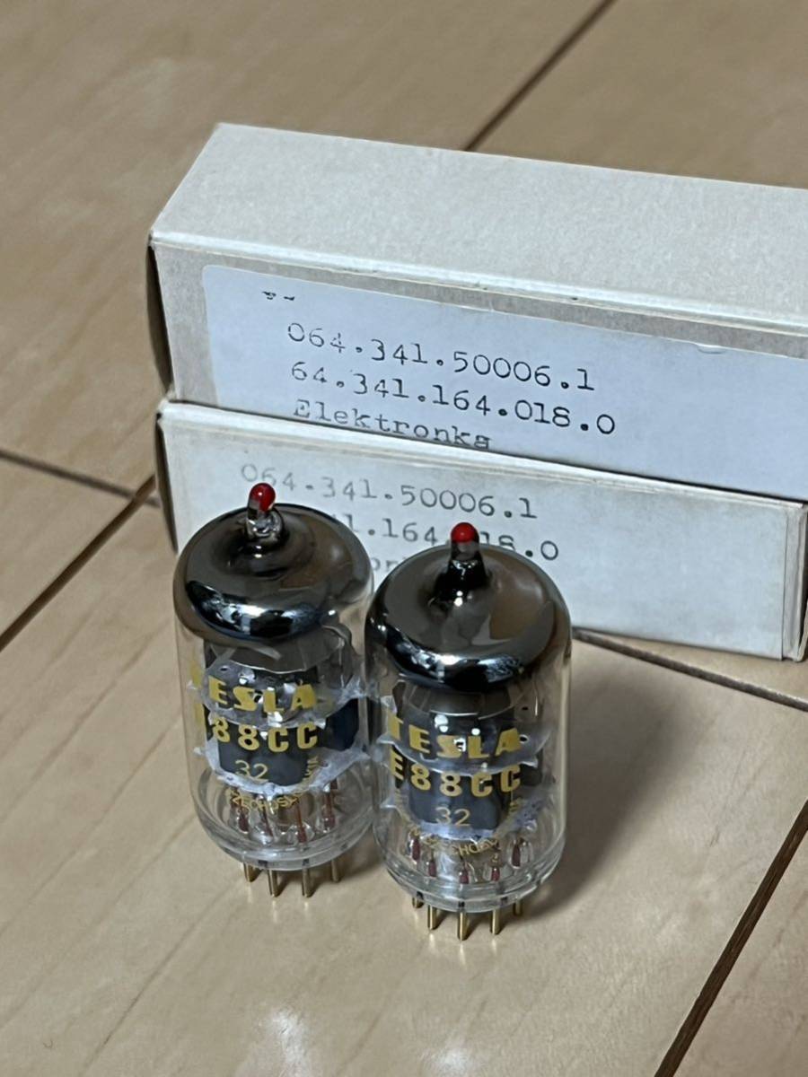 真空管 TESLA E88CC Sword Mark NOS pair (2pcs.) TESLA E88CC 真空管 TESLA E88CC Sword Mark NOS pair (2pcs.) TESLA E88CC