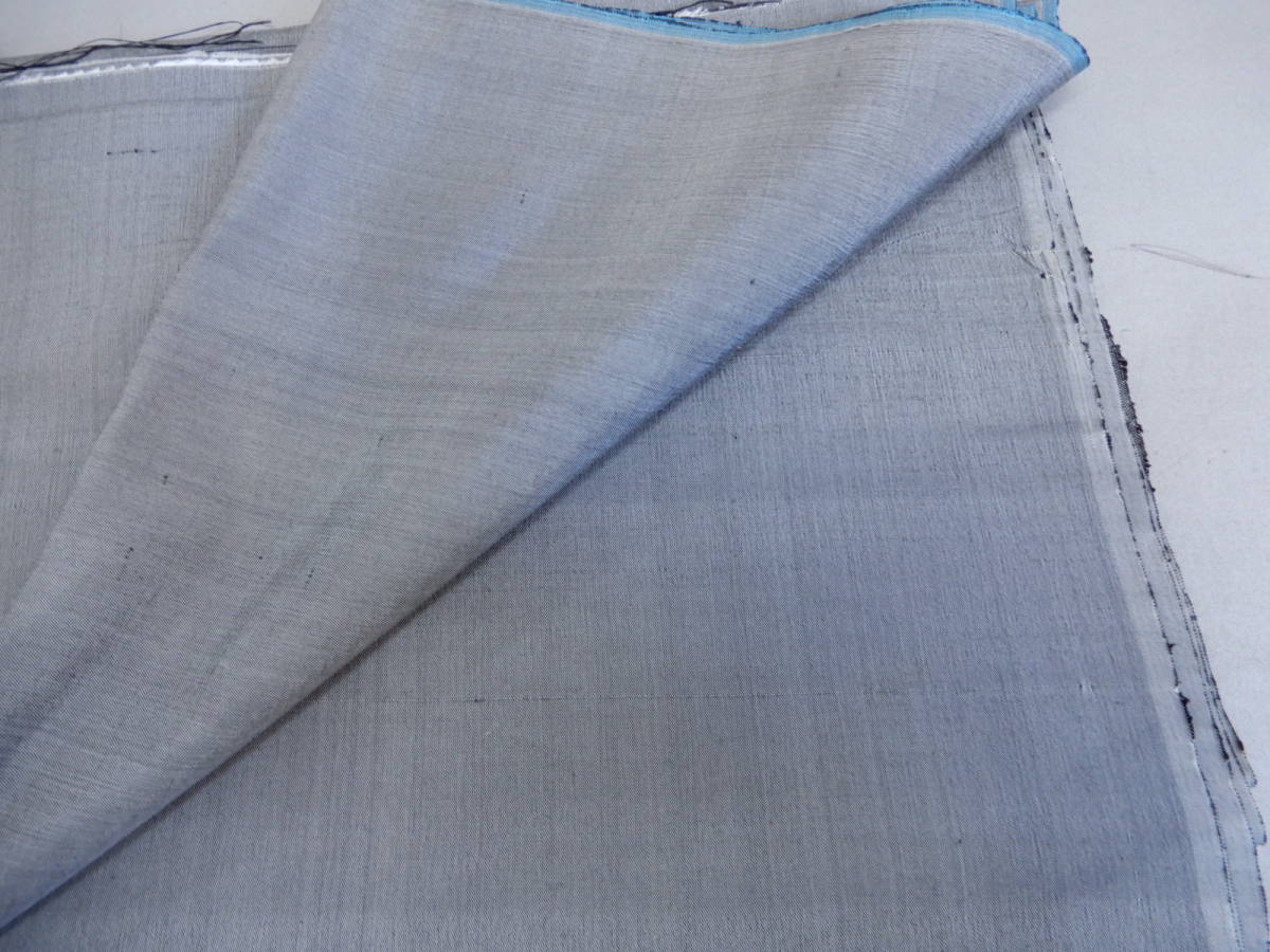 ＜銀の斧＞正絹・美しいグレーの手織りタイシルク・4.4ｍ・シャンブレー・絹織物