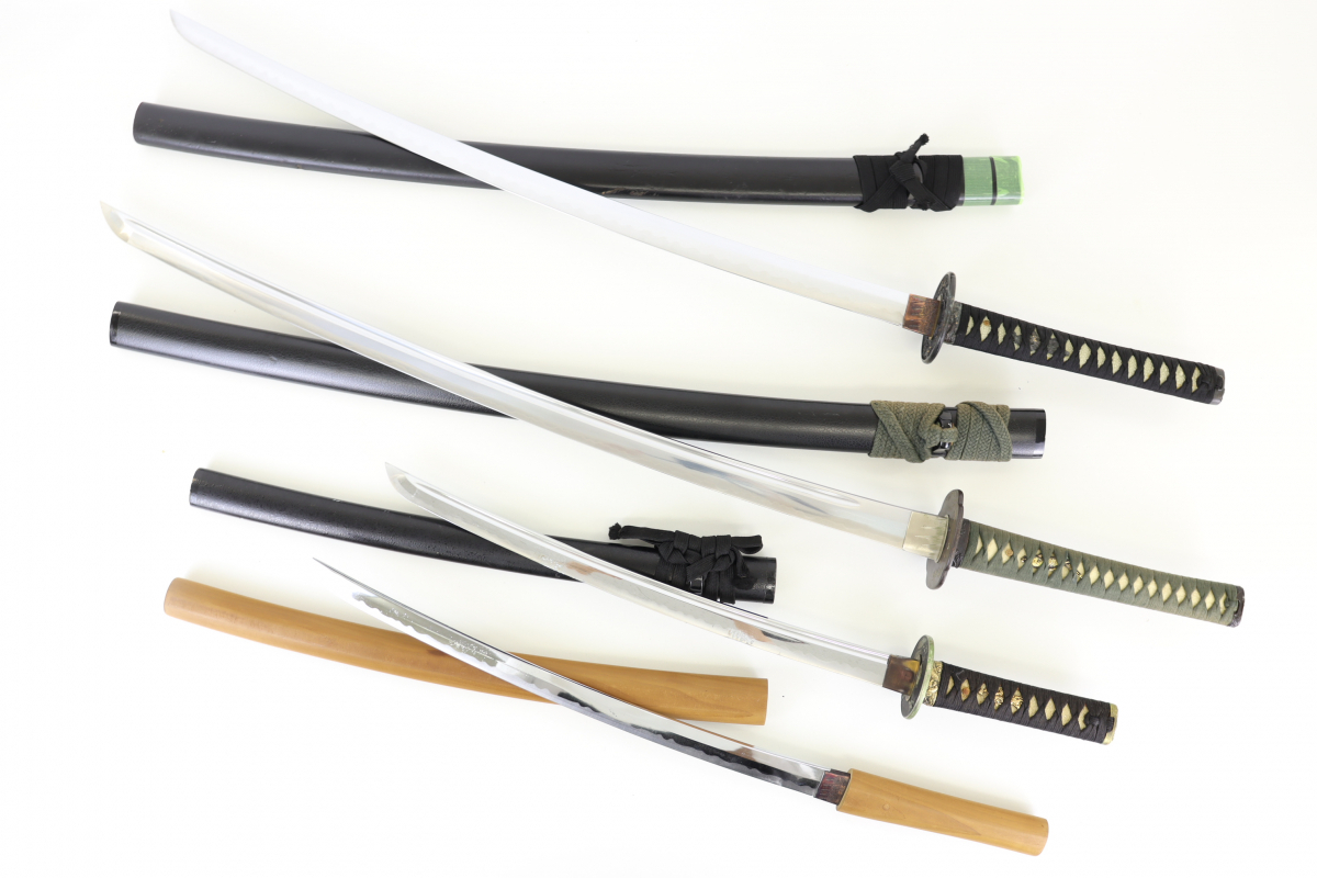 模造刀4本まとめ 日本刀 太刀 短刀 脇差 刀 武器 武具 模擬刀 装飾刀 