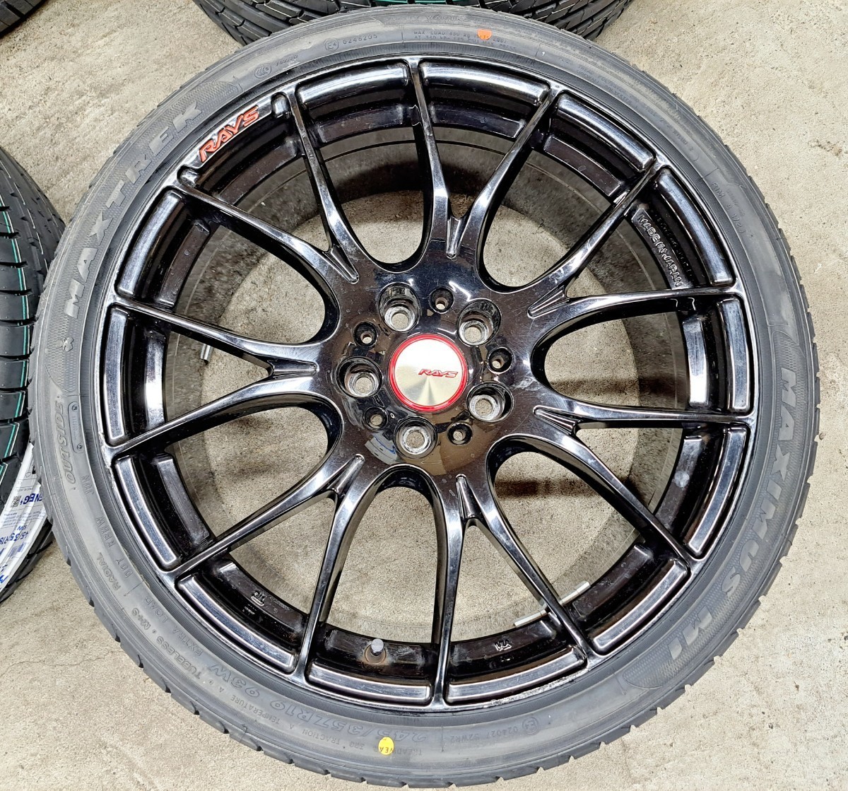 新品】スバル WRX STI S4 レイズ ホムラ2×7 ホイールタイヤ 2022年製