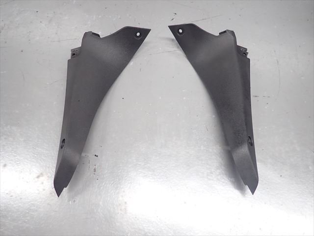 βEB27-2 スズキ RF400R GK78A (H9年式) 絶版！ 純正　フロントアッパーパネル 左右 破損無し！