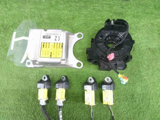 全国無料，新品 プリウス DAA-ZVW50 エアバッグセット S 2ZR-FXE 1F7 89170-47610