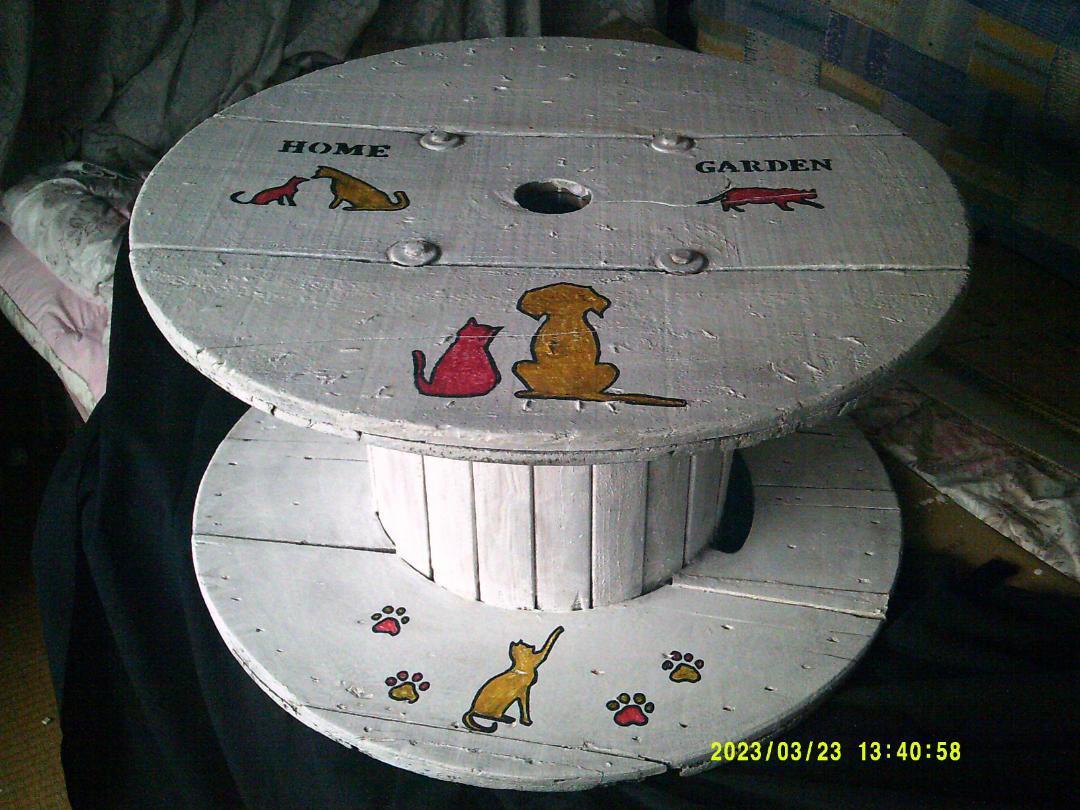 （ばらして送ります）電線ドラム花台直径79０高さ4００