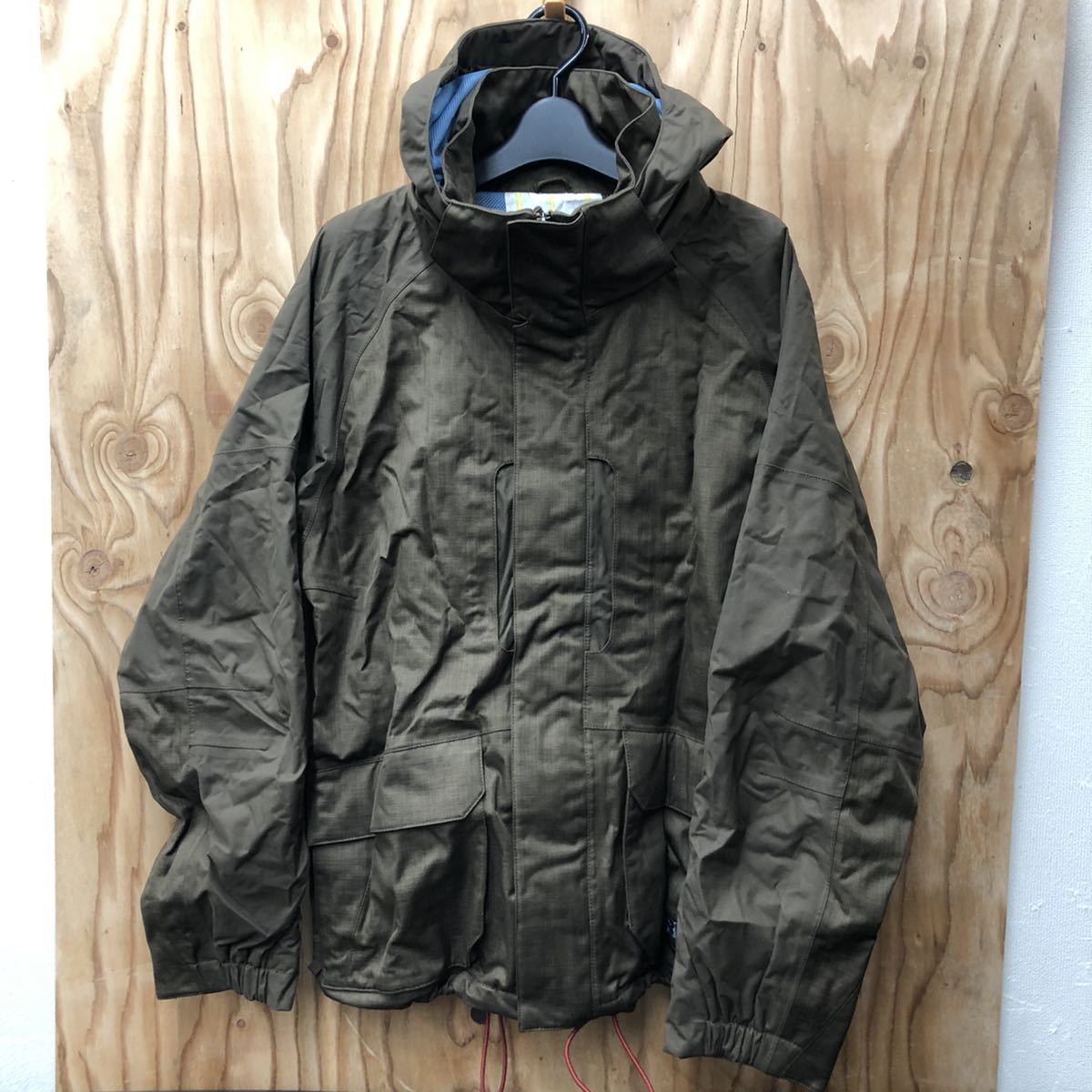 BURTON スノーボードウェア The White Collection Sサイズ 上下セット
