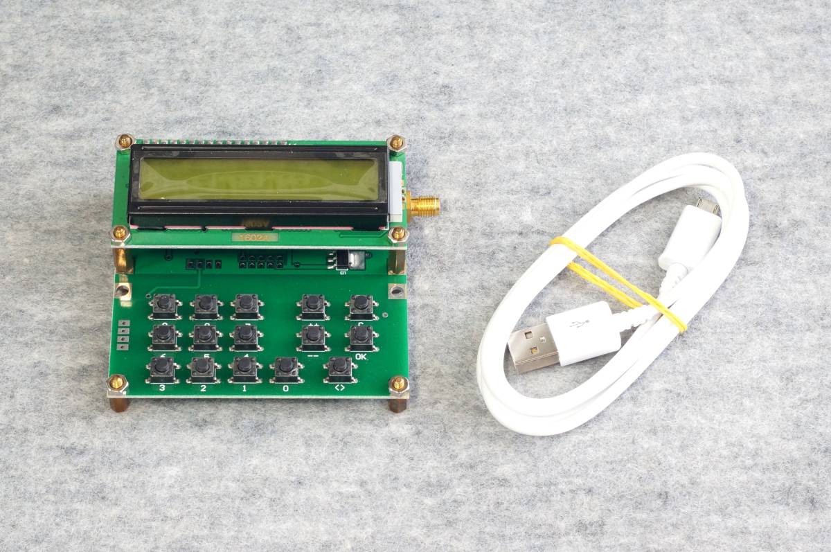 ADF4351 発振器　35MHz ～ 4500MHz　数回使用　中古