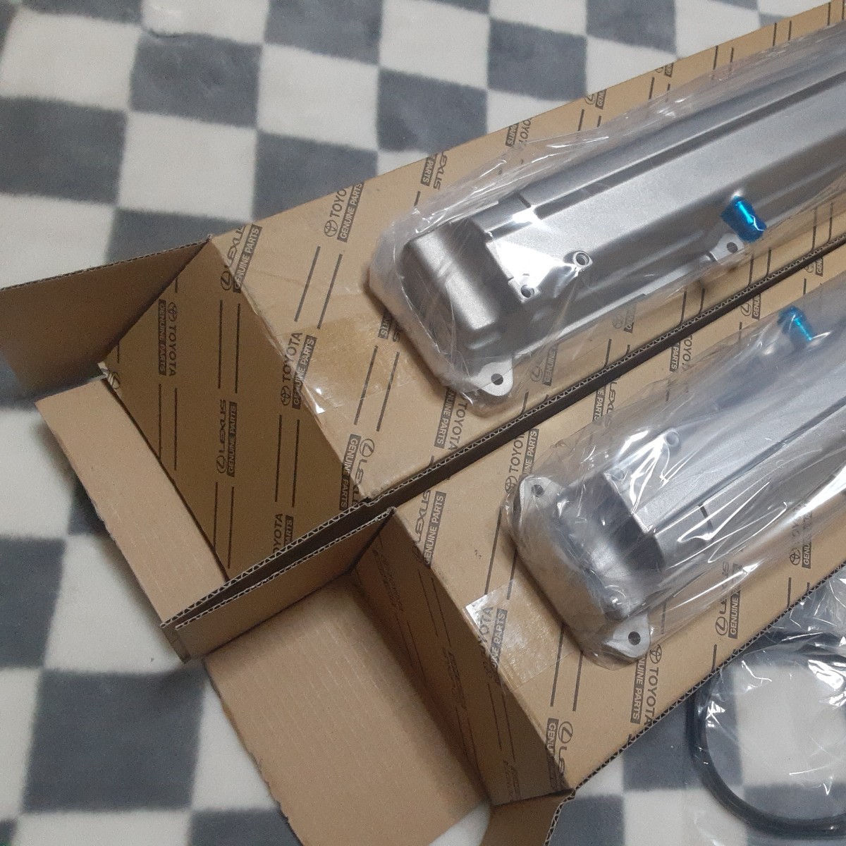 トヨタ純正 未使用 JZX100 1JZ-GTE 純正シリンダーヘッドカバー