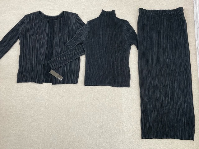 (I03181) 新品 ビーエムエフノアール B.M.F NOIR プリーツ セットアップ 3点セット ジャケット ブラウス スカート 40 ブラック 定価59，850