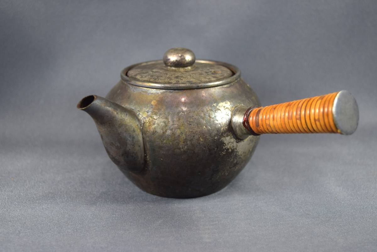 巧益造 いぶし銀槌目急須 急須 茶器 煎茶道具 茶道具 在銘 