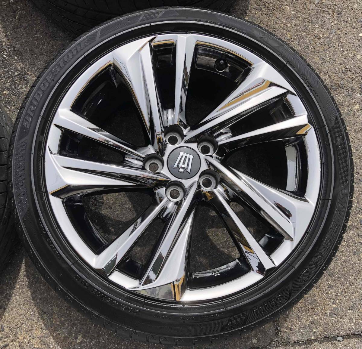 クラウン純正 タイヤホイールセット 18×8J +40 5H114.3 ブリヂストン 