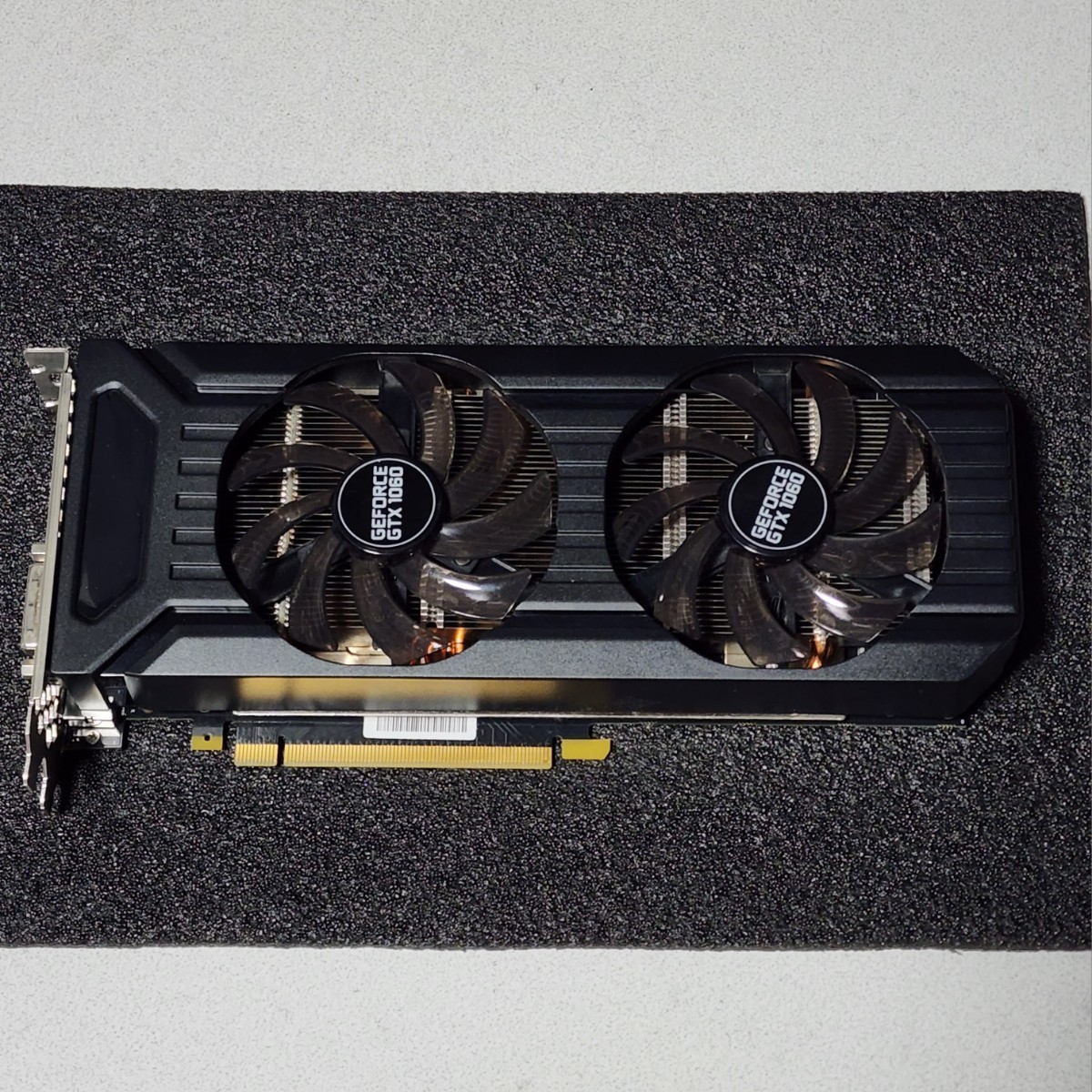 PALIT GEFORCE GTX1060 DUAL 6GB GDDR5 動作確認済み PCパーツ