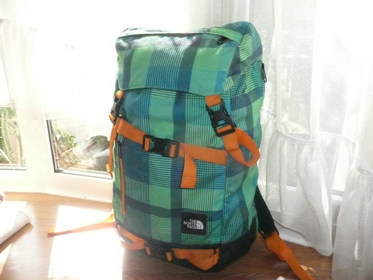 THE-NORTH-FACE ノースフェイス 良美 デイパック リュック グリーン 容量21L H46×W30×D15cm 軽登山 トレッキング 通勤通学 買い物 タウン