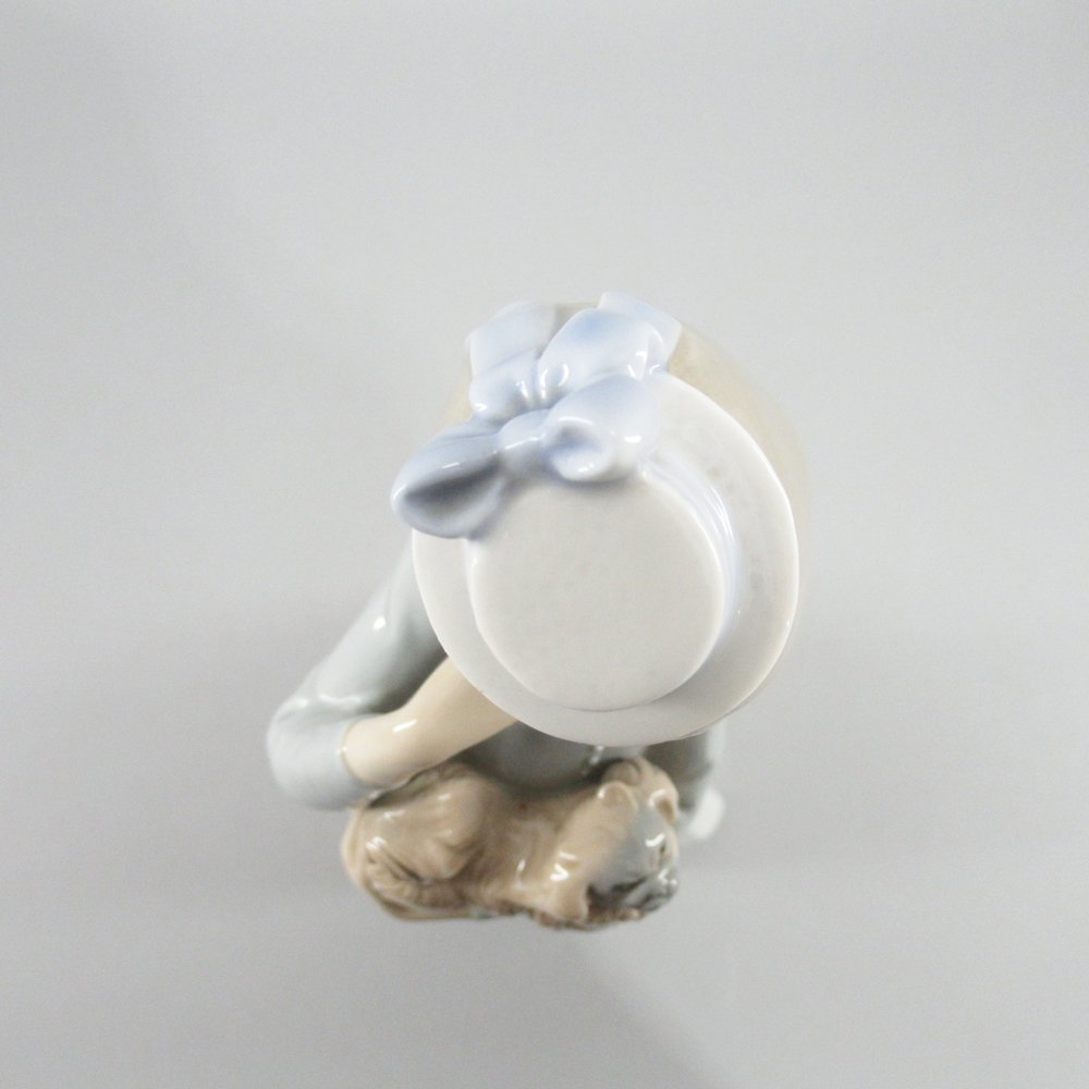 フィギュリン リヤドロ 0 LLADRO 使用感なし 美品 仔犬を抱く貴婦人