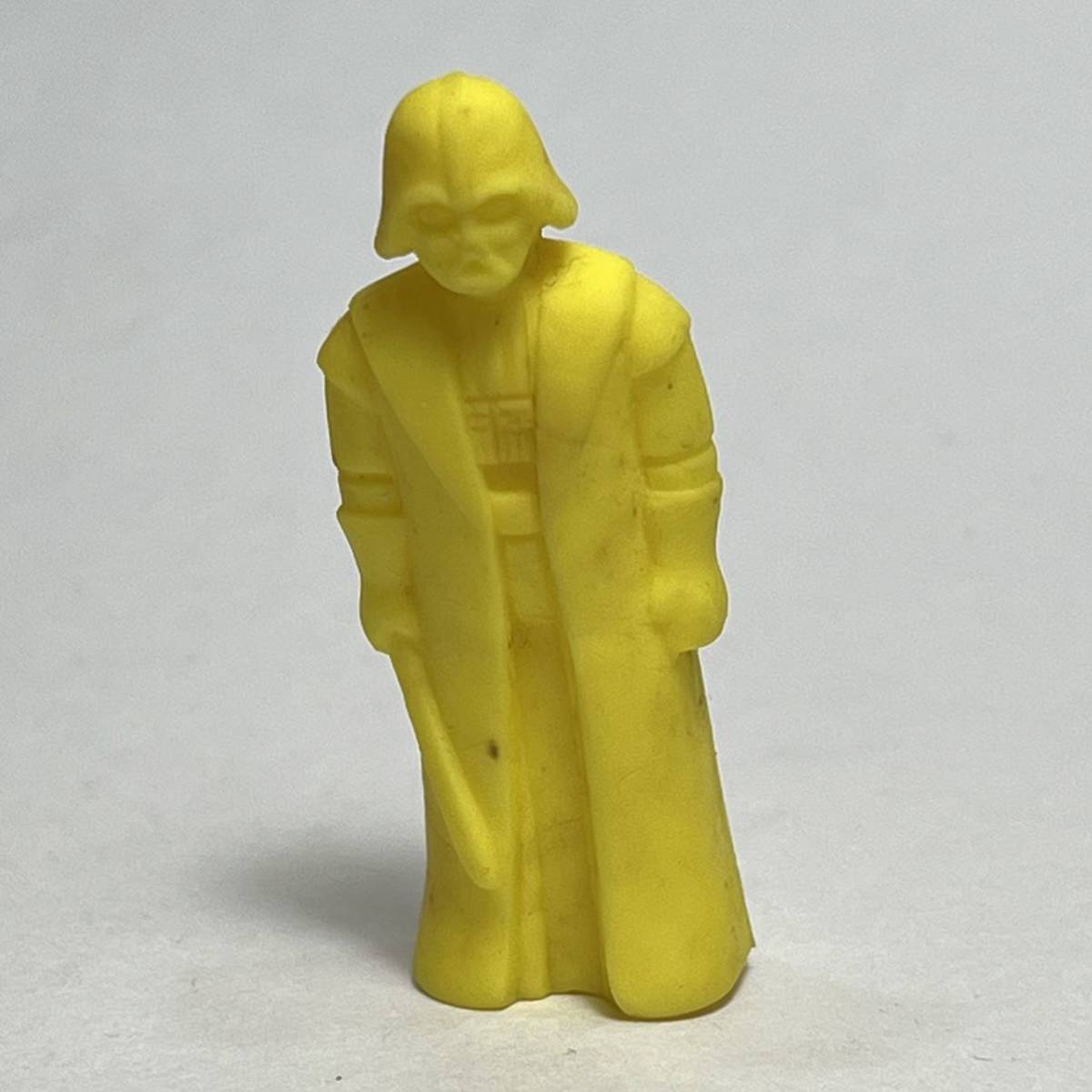 スターウォーズ 消しゴム ダースベイダー 黄色 TAKARA GMFGI Yahoo