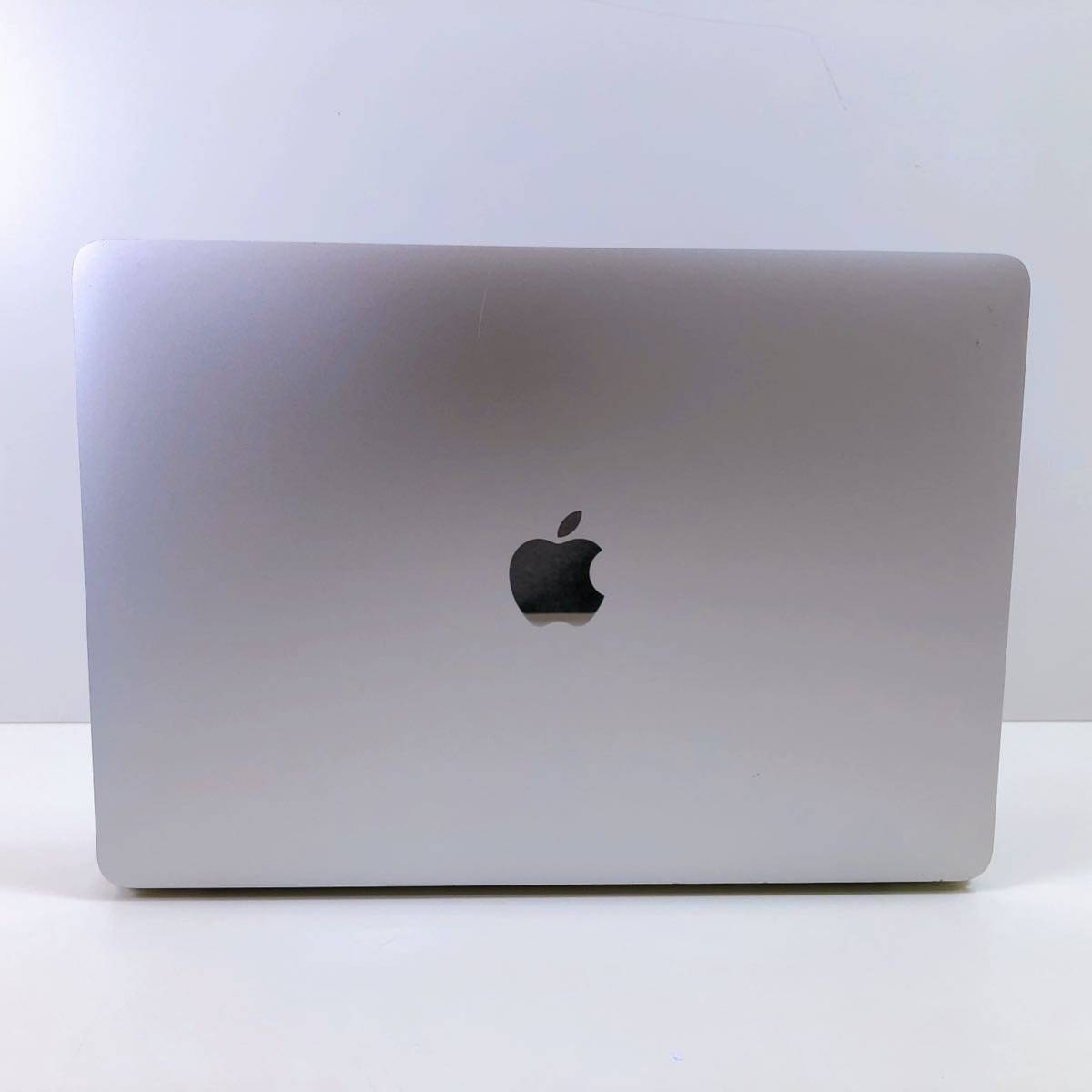 86【中古】Apple MacBook Pro 13-inch A2289 シルバー 8GB / 256GB 
