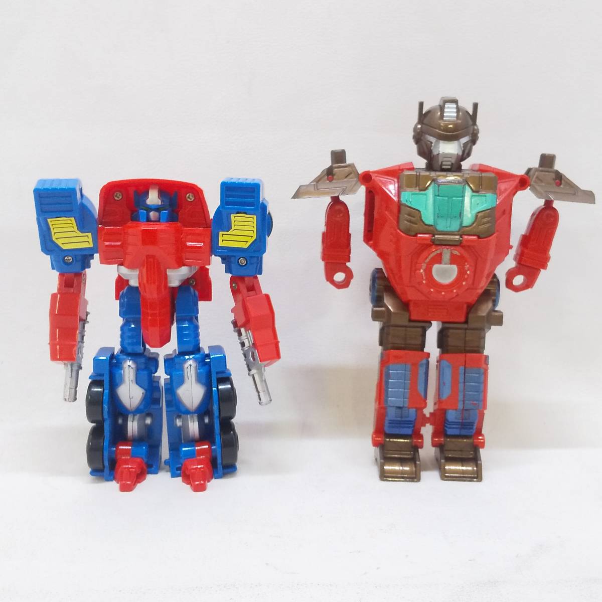 ◇詳細不明トランスフォーマー風 ロボット 2体 変形 チープトイ