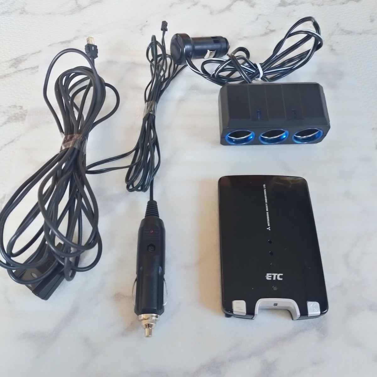 三菱 (MITSUBISHI) ETC車載器 セット 本体 アンテナケーブル、配線、3連シガーソケット 軽自動車登録 送料込み 無料 クーポン 安心の三菱製