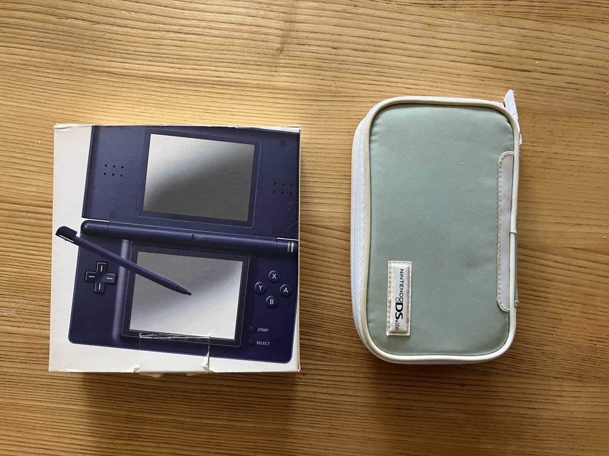 ニンテンドーDS Lite ブラック本体【中古、箱付き、説明書付き、ソフト