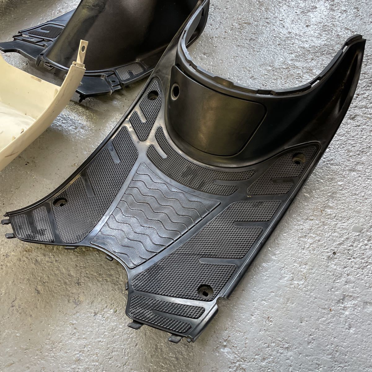 35G AF35 ライブDio ZX 【350】 AF35 ライブDIO ZX 後期 純正 カウル