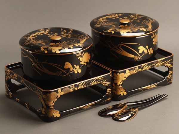 流】木製漆器 四君子蒔絵 飯櫃一対 台付 KN908 - 四君子 金蒔絵 平棗 高崎