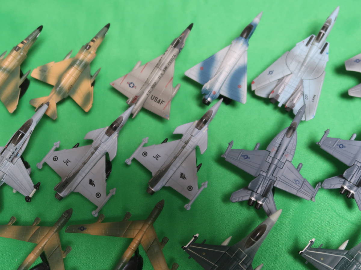 フルタ チョコエッグ 世界の航空機 43種/76機 【公式通販】