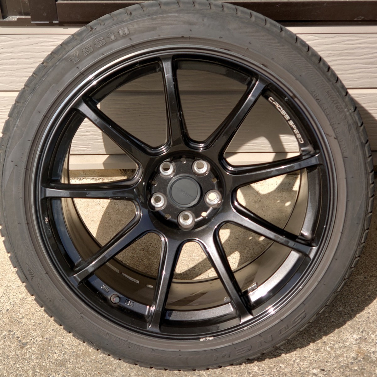 ホットスタッフ クロススピード RS9 9.5j +45 PCD100 5H 265/35ZR18 