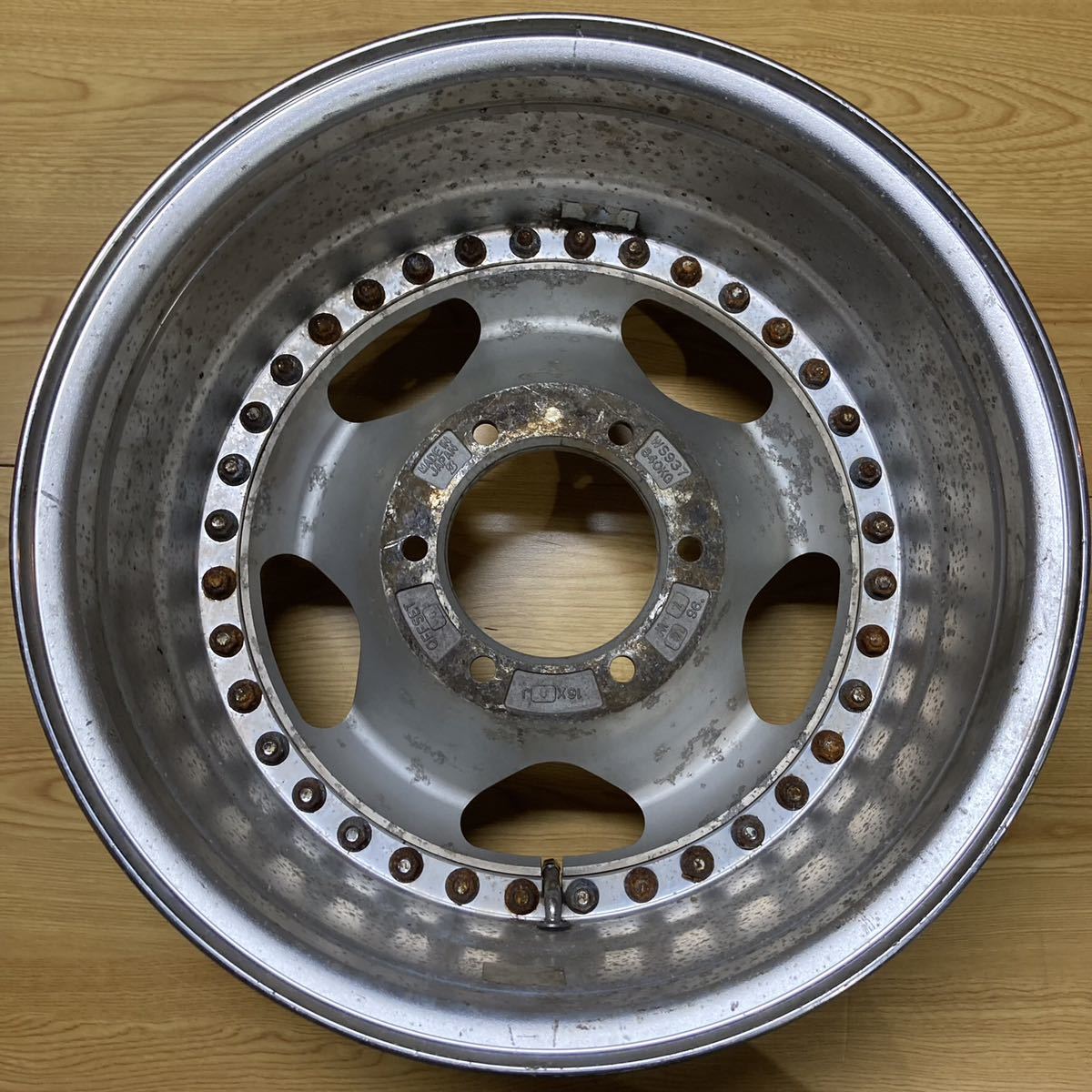 C973 BERG 8J 16インチ 6H 139.7 ±0 4本 深リム 4X4 4WD クロカン 中古 