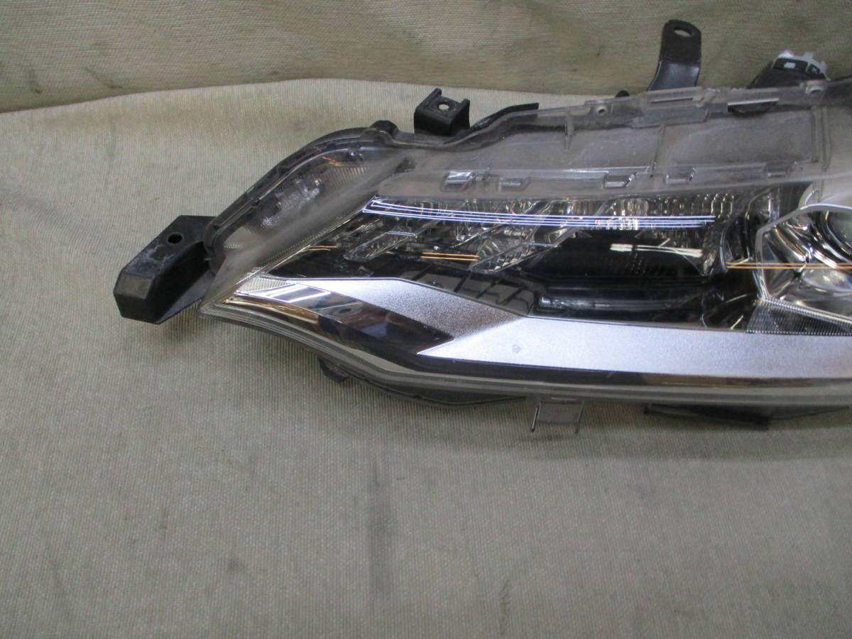 カローラ NZE161 フィールダー ヘッドライト左側 車 ヘッド トヨタ