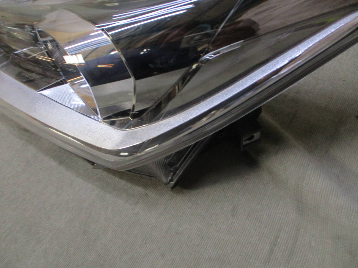 カローラ NZE161 フィールダー ヘッドライト左側 車 ヘッド トヨタ