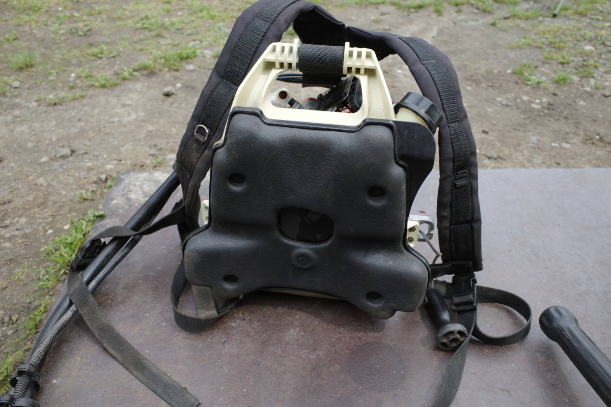 ゼノア ZENOAH 背負い 草刈り機 刈払い機 BKZ3050 くるくるカッター