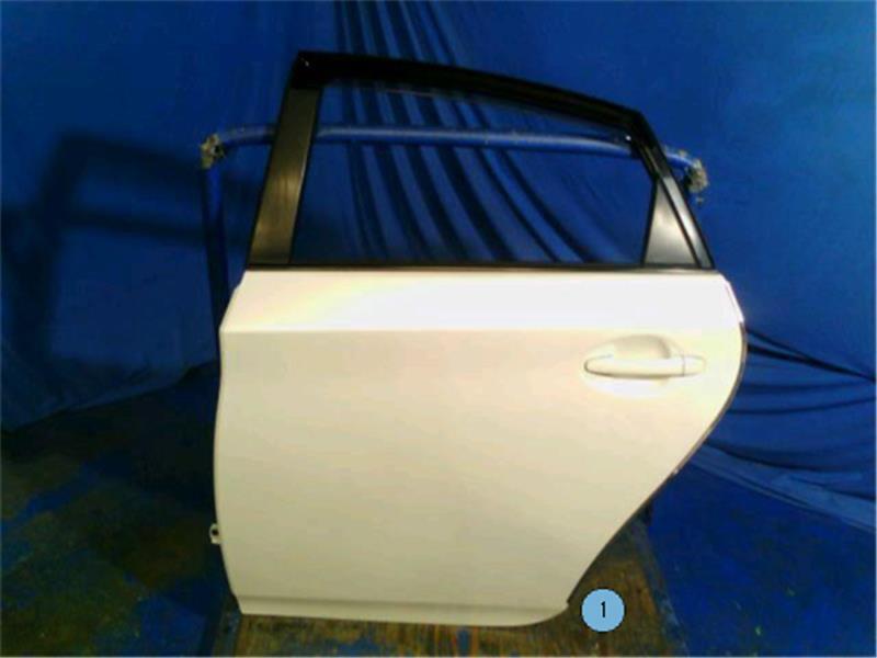 トヨタ 純正 プリウス 《 ZVW30 》 左リアドア 67004-47080 P81300-23004173