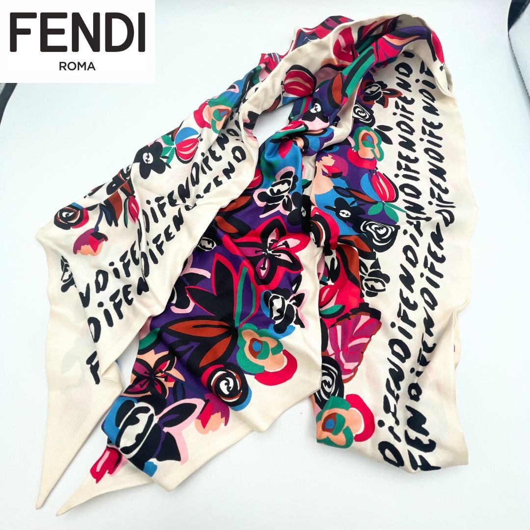 FENDI　花柄 蝶プリント スカーフ FENDI 花柄 蝶プリント スカーフ FENDI 花柄 蝶プリント スカーフ