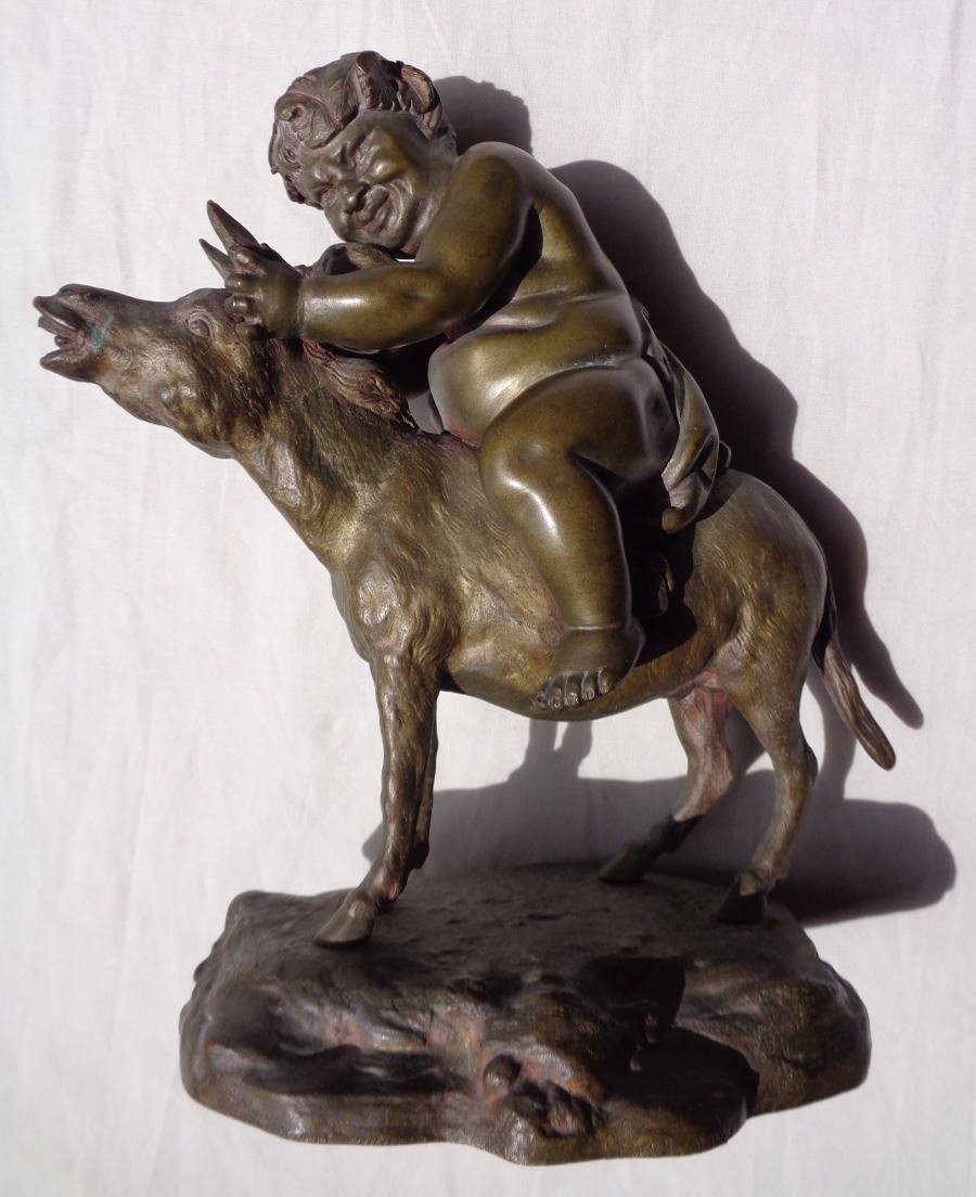 1950-60年代作 酒の神バッカスを杯を持つ悪鬼の童子にし、ロバに跨りテンの毛皮を腰に巻いたブロンズ無銘ですが青梅の旧家より買付の逸品