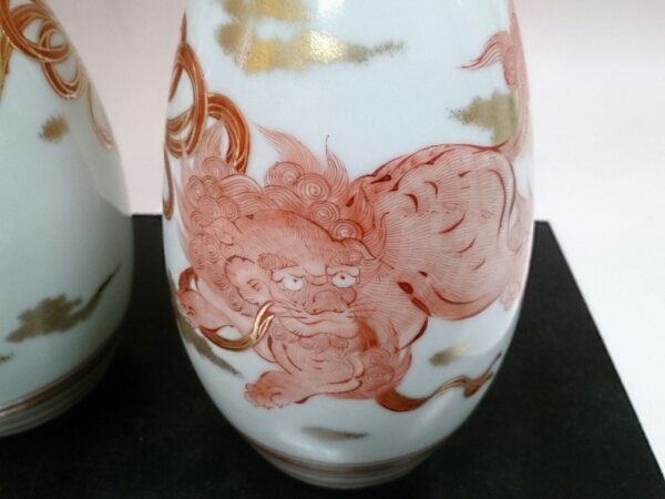 sAb141 九谷焼 井上秋晴作 細密赤絵唐獅子徳利 共箱 美品