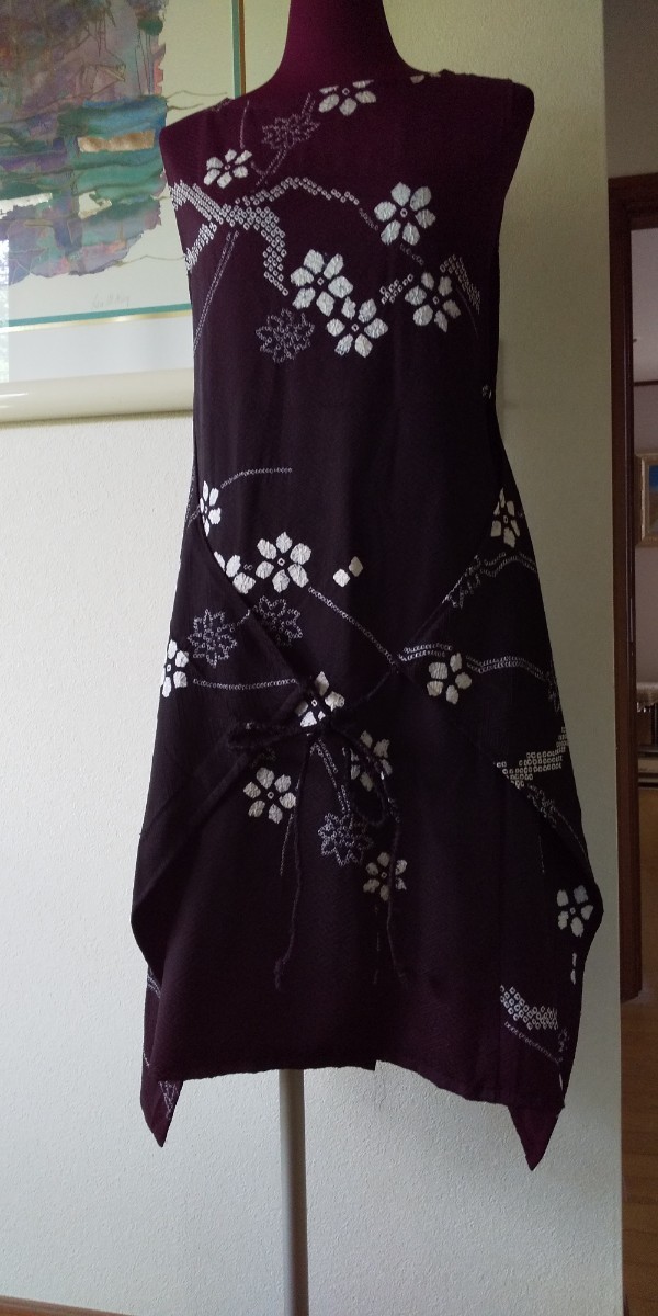 エプロンワンピース