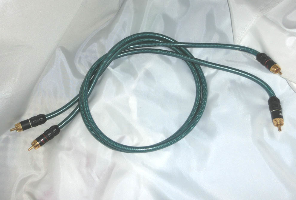 Monitor Cable SILVER EDITION NO.1 ケーブル Monitor Cable SILVER EDITION NO.1 ケーブル Monitor Cable SILVER