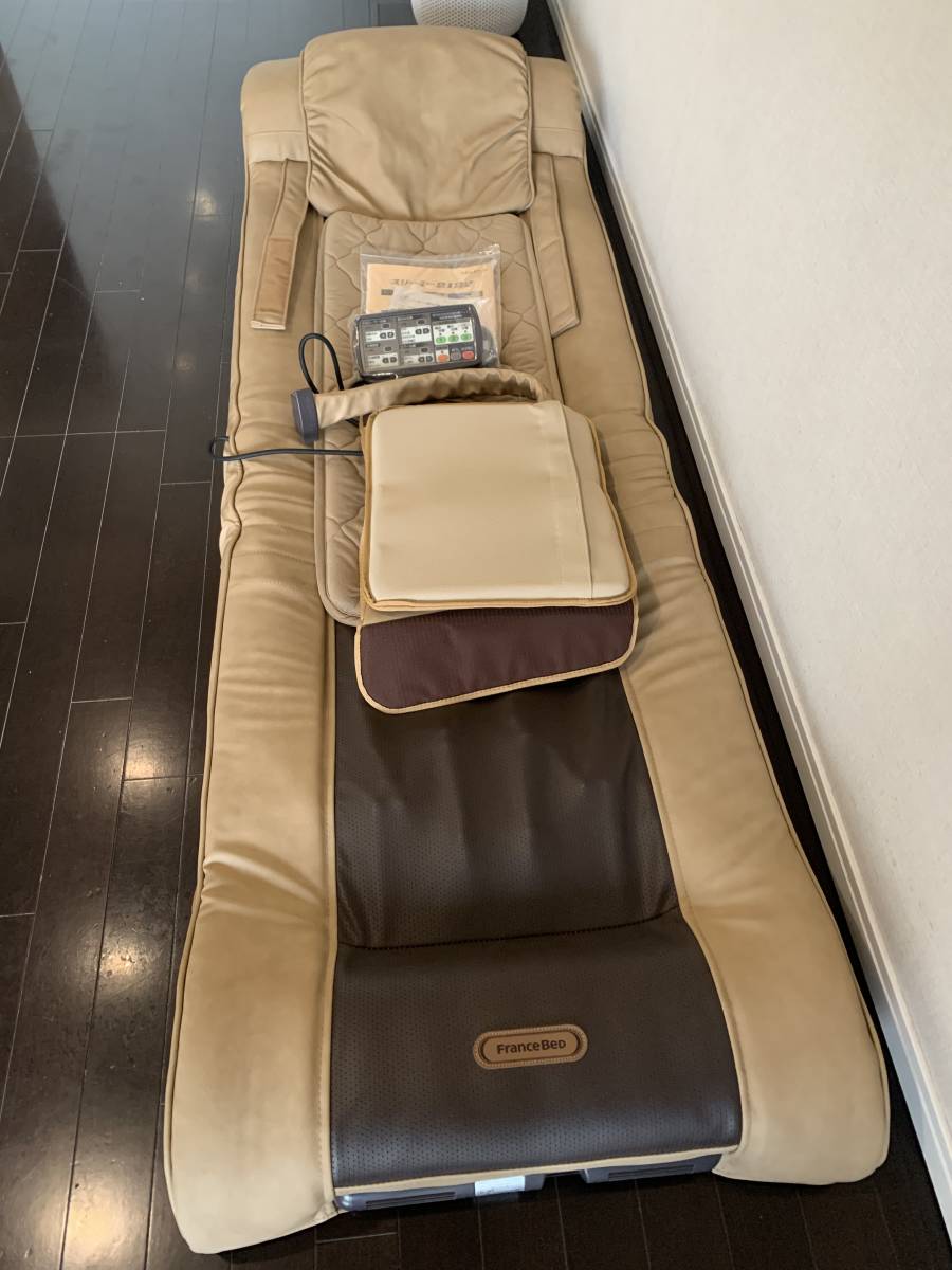 ★格安スタート★ ほぼ新品!!　送料無料　動作良好【スリーミー2122 フランスベッド 温熱/電気マッサージ機 折り畳み式全身治療ベッド】