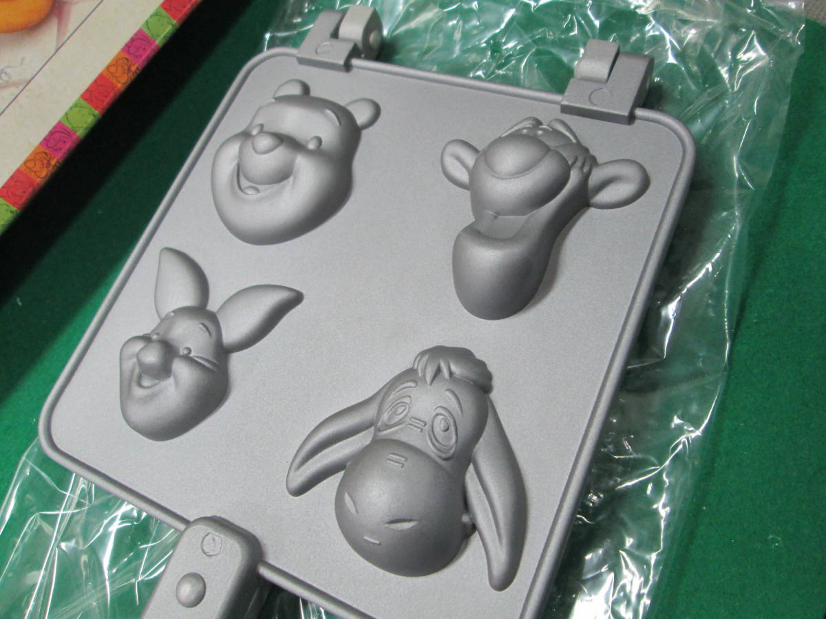 未使用 くまのプーさん 人形焼き 型　ケーキ モールド 検索用：ディズニー ３D CAKE MOLD 人形焼型 ホットケーキ ベビーカステラ プーさん