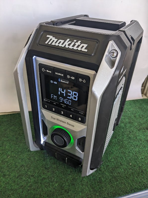 動作品】動画あり☆ マキタ 充電式ラジオ MR113 コードレスラジオ 本体
